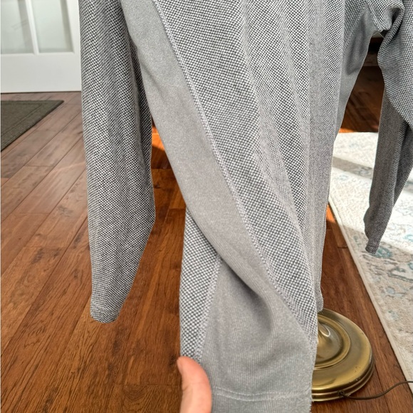 Merrell Sweater Mens Small Grey Sweatshirt Thermal Waffle Base Layer Adult - Picture 3 of 9